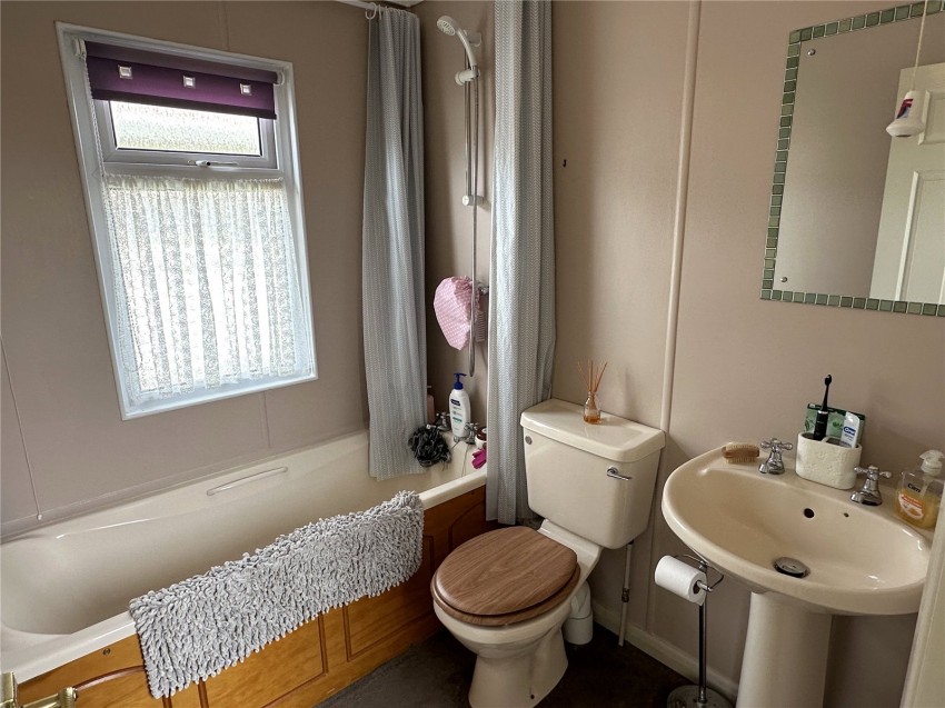 Images for Avenue, Shaws Trailer Park, Knaresborough Road, Harrogate