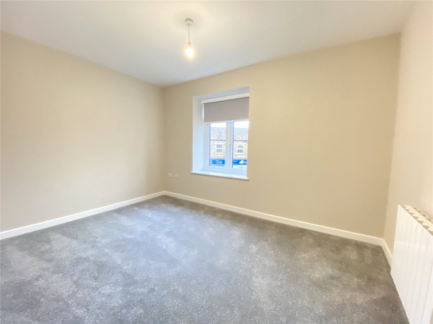Images for Yeadon, Leeds, West Yorkshire