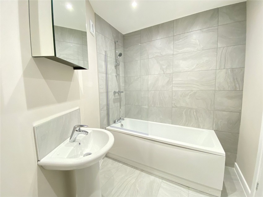 Images for Yeadon, Leeds, West Yorkshire