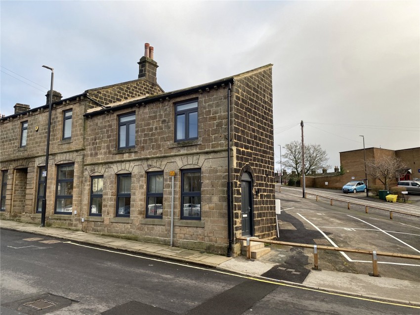 Images for Yeadon, Leeds, West Yorkshire