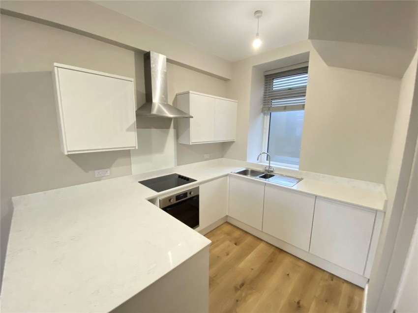 Images for Yeadon, Leeds, West Yorkshire