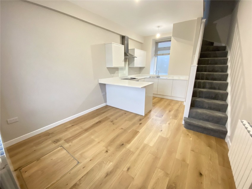 Images for Yeadon, Leeds, West Yorkshire
