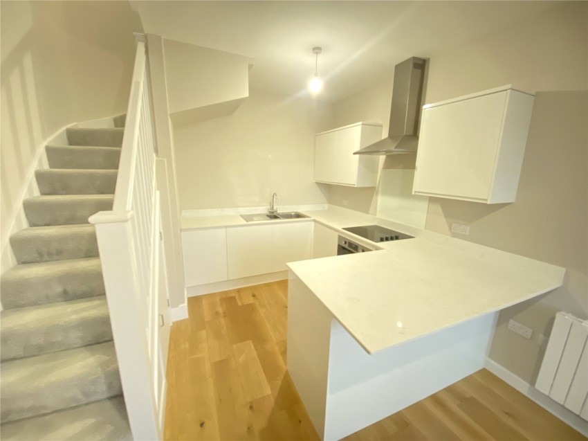 Images for Yeadon, Leeds, West Yorkshire