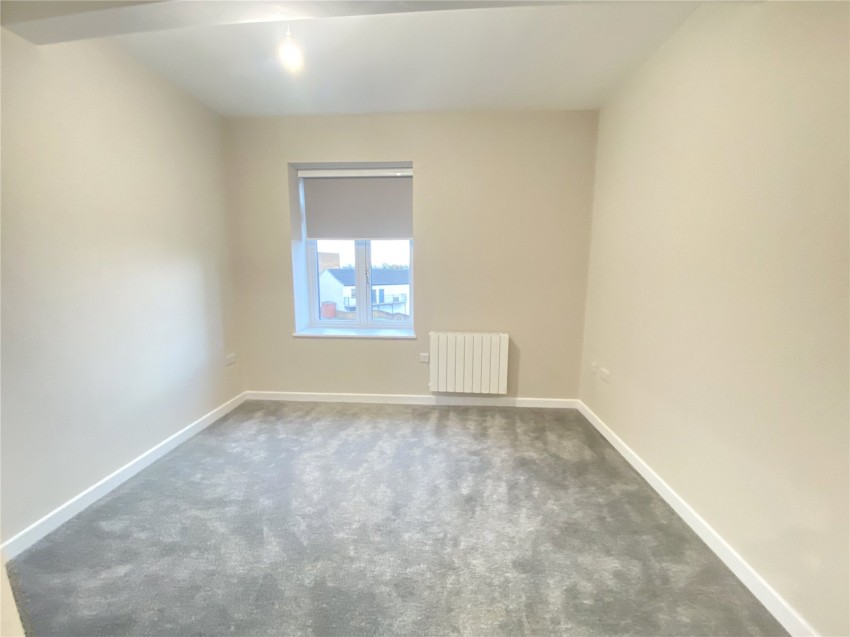 Images for Yeadon, Leeds, West Yorkshire